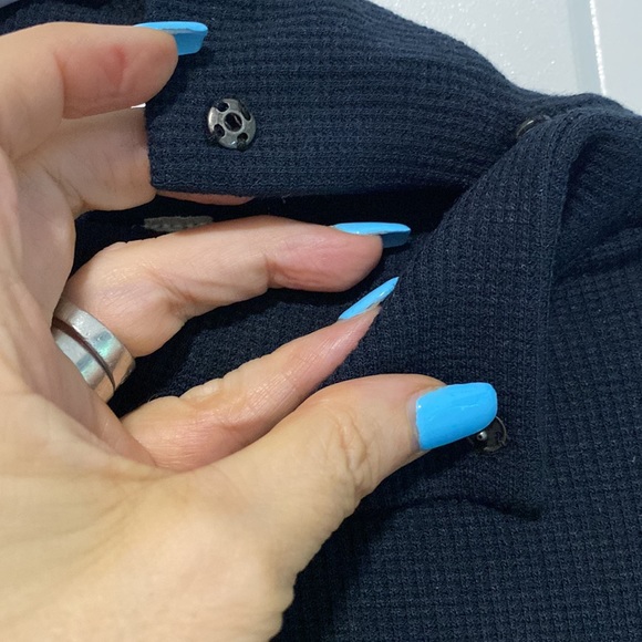 NWT Free Peo­ple
Mountain Mama Layering Crop Pullover |Size Medium - Picture 11 of 14